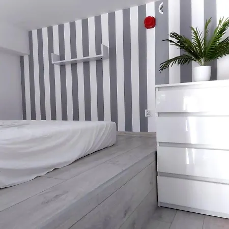 Z Antresola I Balkonem 20 דירה ורוצלב